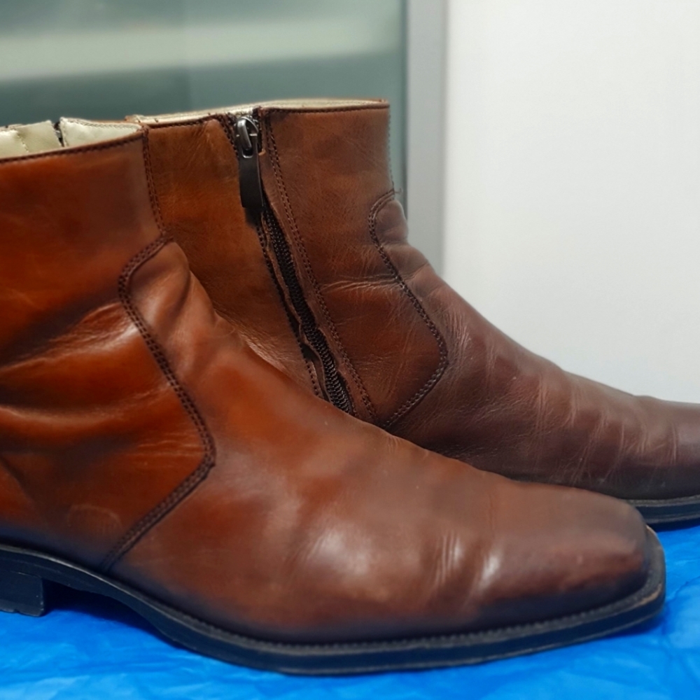 Kenneth Cole leather boots